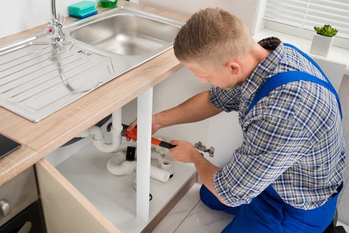 Spring and Summer Marketing Tips for Plumbing Companies